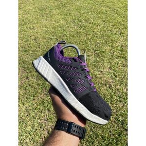 Reebok Black and Purple Athletic Shoes